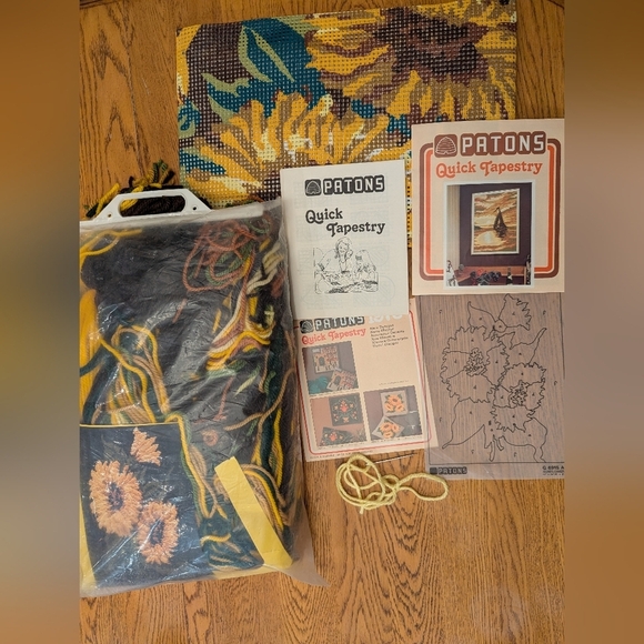 Vintage PATONS  Sunflowers Quick Tapestry Kit,  XXL 32" X 24", 1978 - Picture 2 of 7